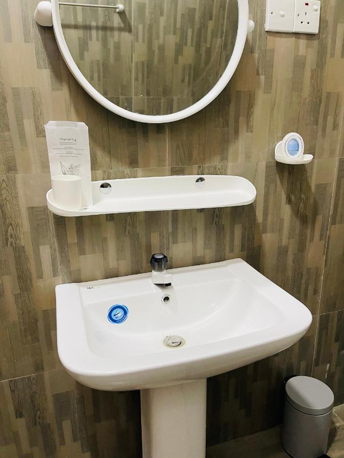 Ratnam Hotel Джафна Екстер'єр фото